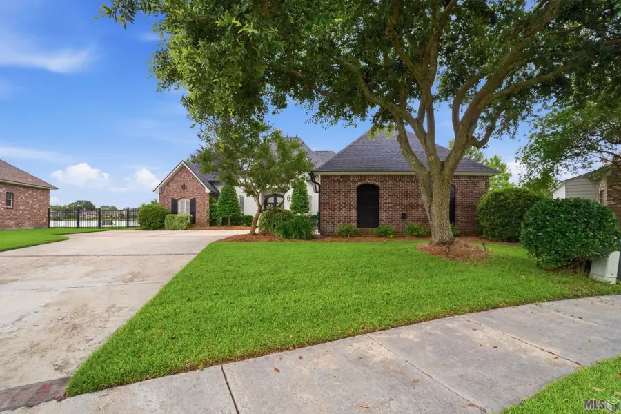 43091 Lighthouse Ln, Prairieville, LA 70769 - #2