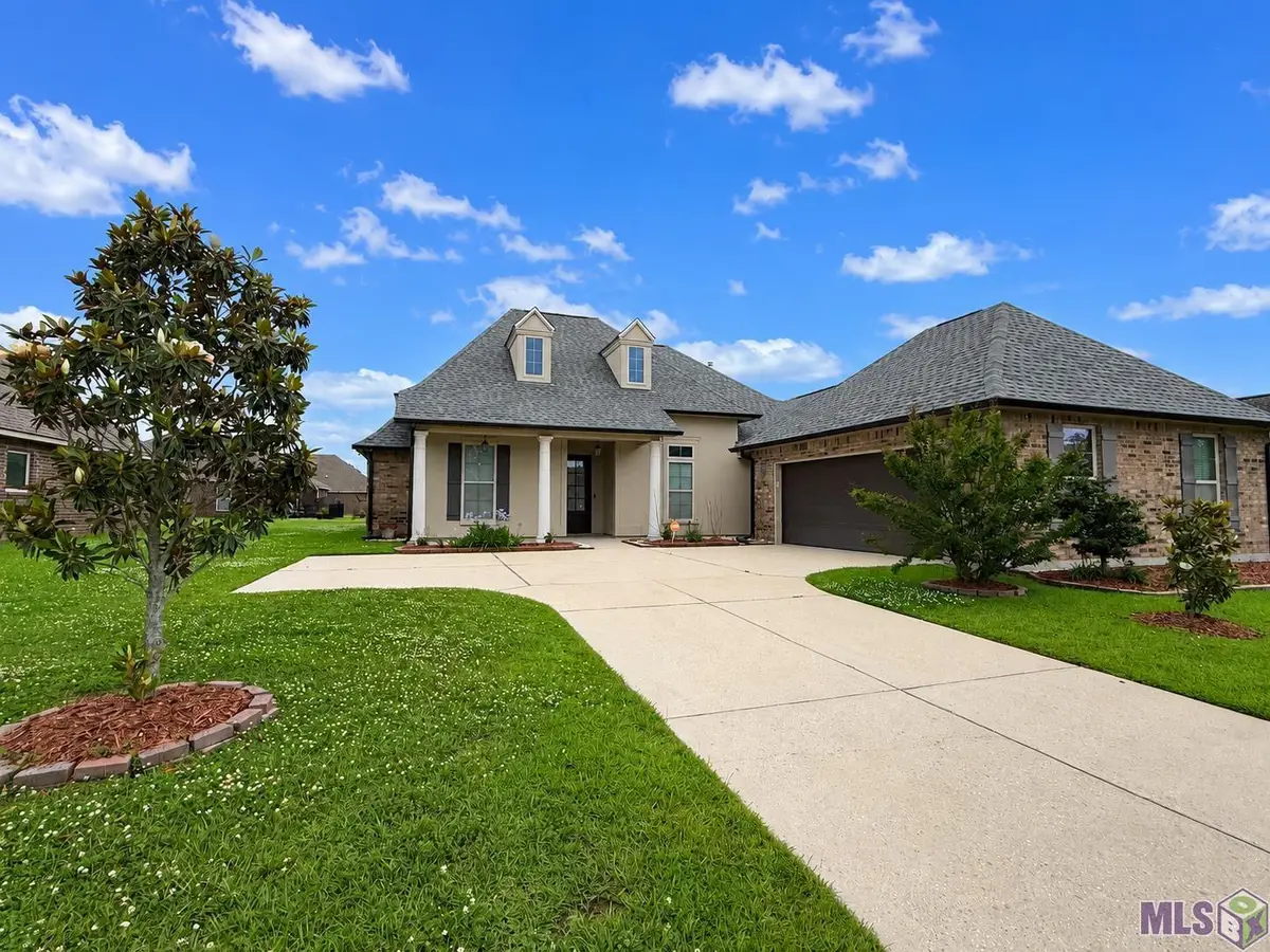 4012 Sandbar Dr, Addis, LA 70710 - #1