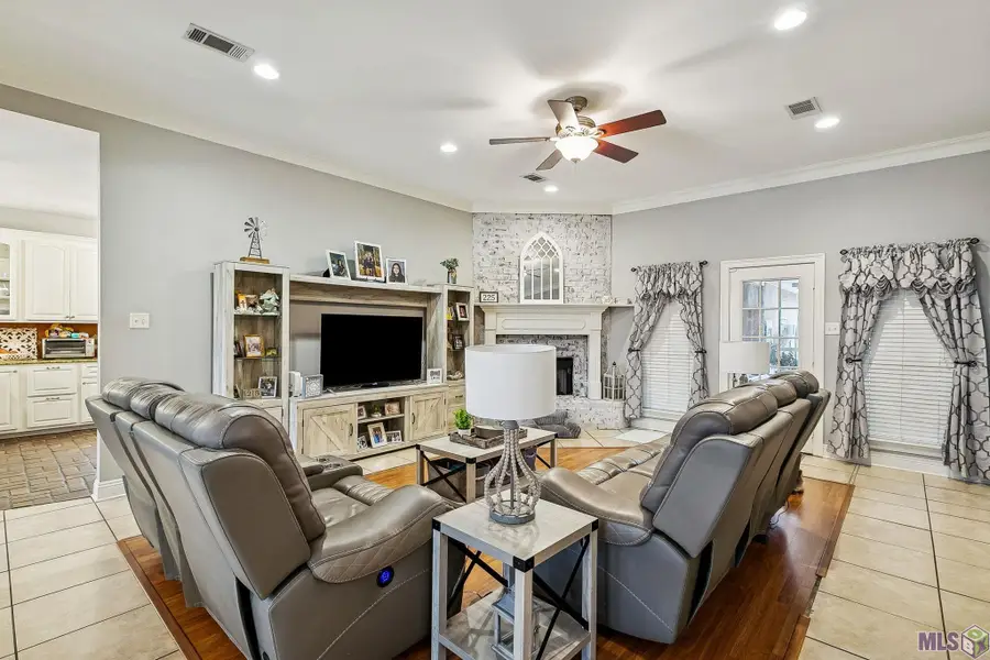 712 N Pine St, Gramercy, LA 70052 - #3