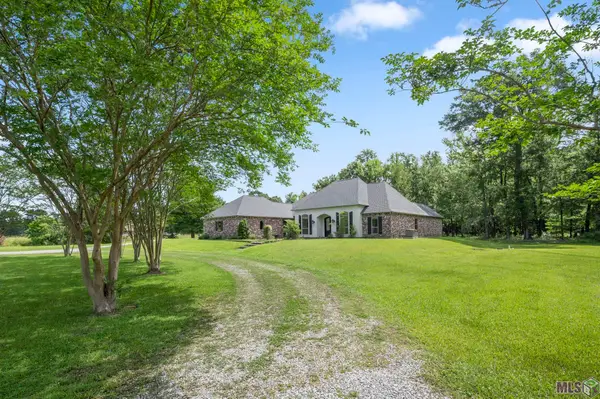 20422 Machost Rd, Zachary, LA 70791