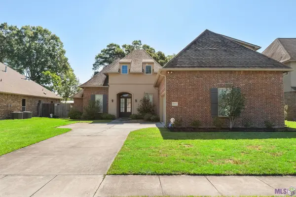 18032 River Landing Dr, Prairieville, LA 70769