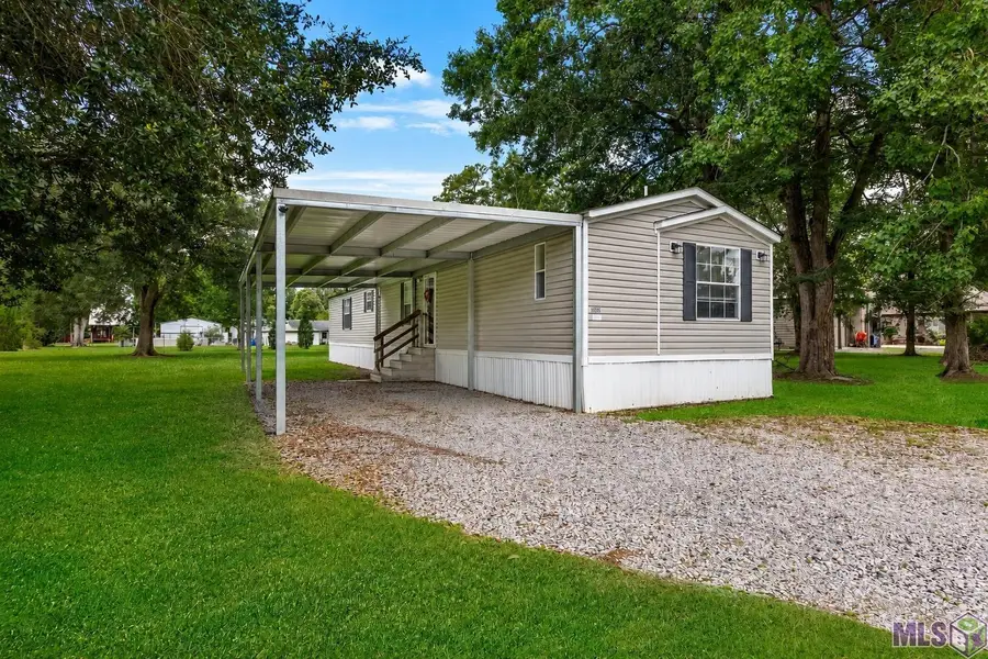 17595 Joe Sevario Rd, Prairieville, LA 70769 - #2