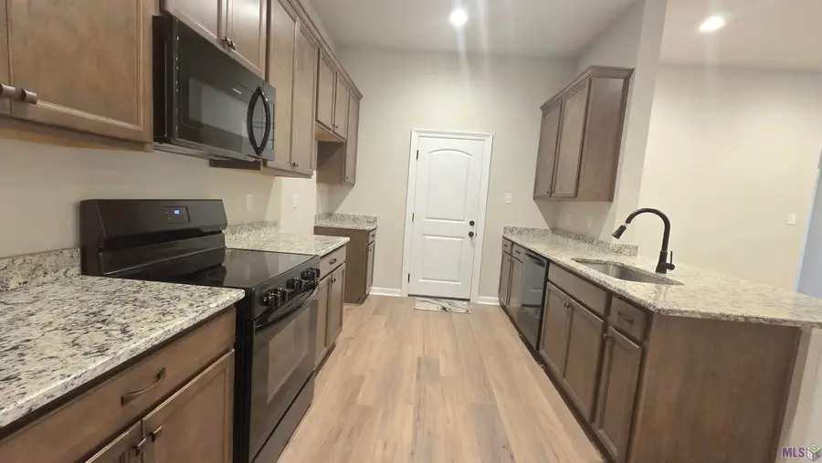 9674 Muncy Ln, Denham Springs, LA 70726 - #3