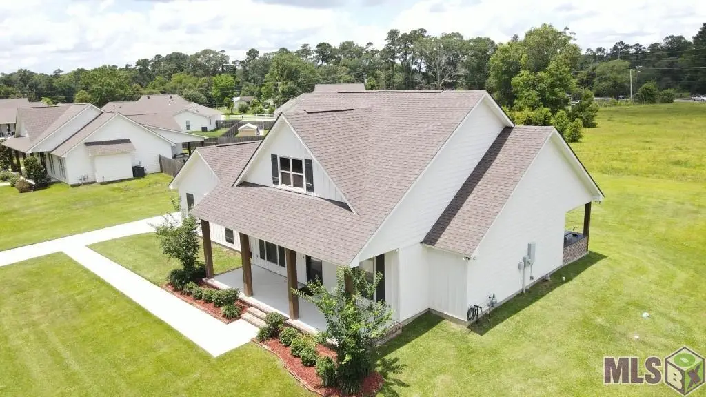 7521 Yucan Rd, Denham Springs, LA 70726 - #1