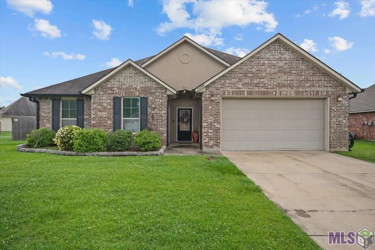 23225 Conifer Dr, Denham Springs, LA 70726 - #1