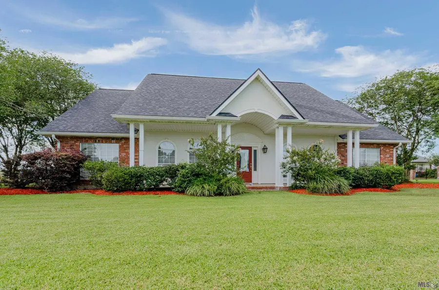 212 Chateau Dr, Lockport, LA 70374 - #2
