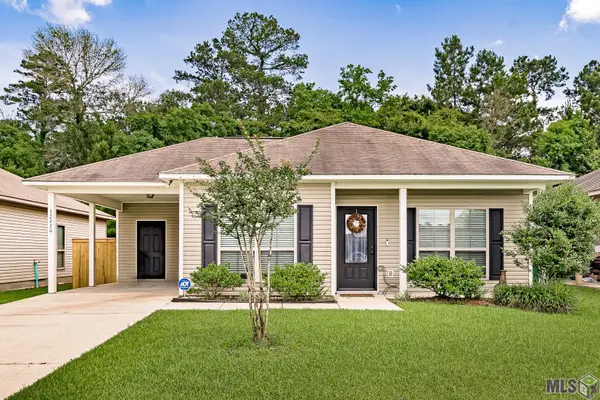 32420 Creek Pointe Dr, Denham Springs, LA 70726
