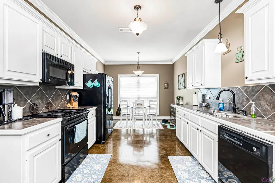 32420 Creek Pointe Dr, Denham Springs, LA 70726 - #3