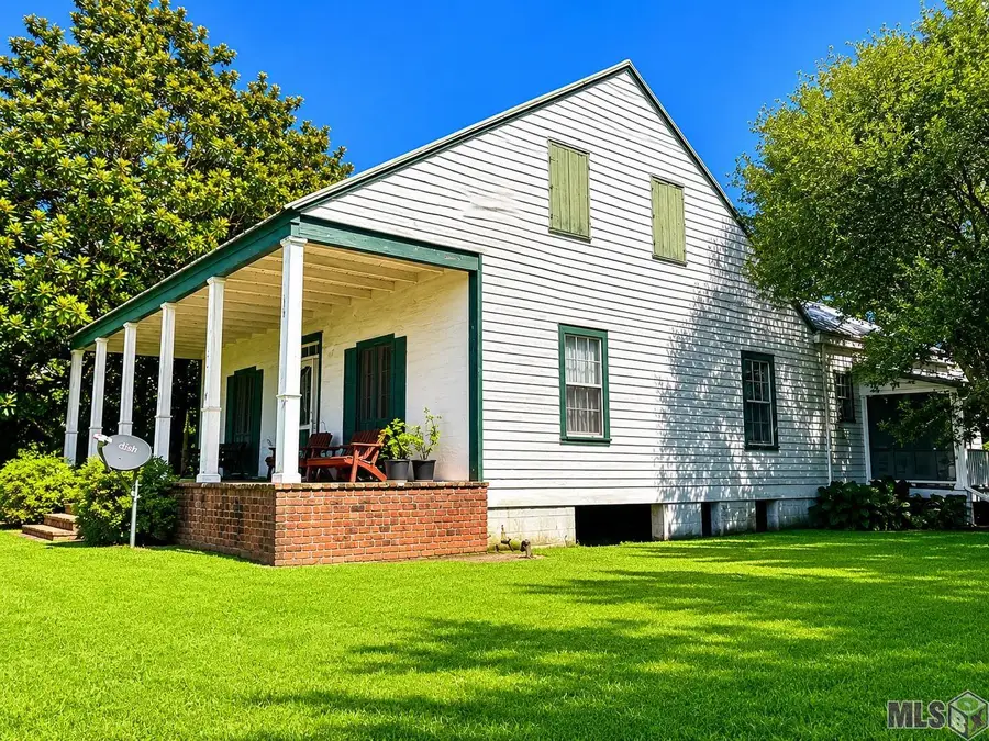 1015 Madison St, Donaldsonville, LA 70346 - #3