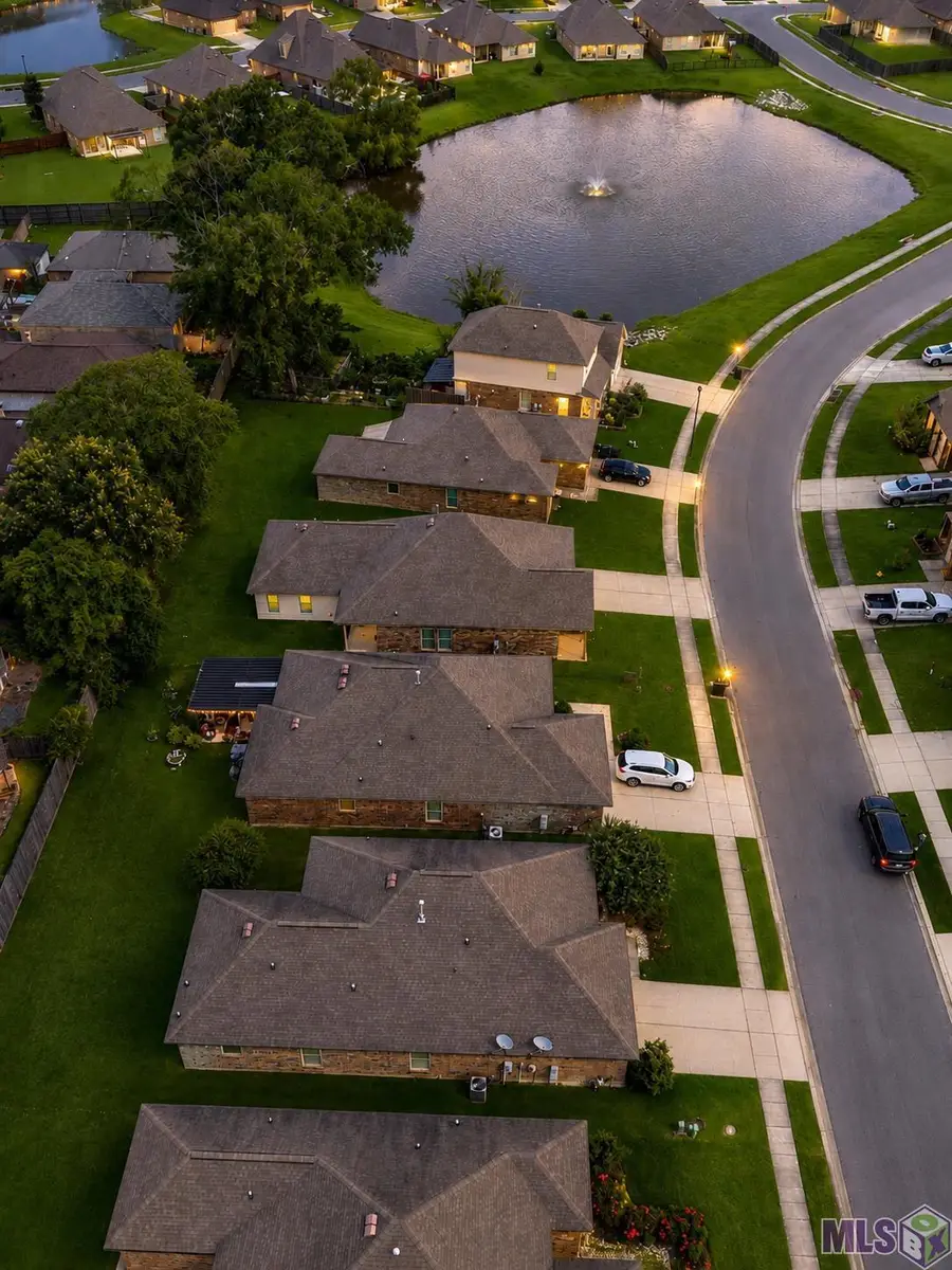 14547 Stone Gate Dr, Baton Rouge, LA 70816 - #2