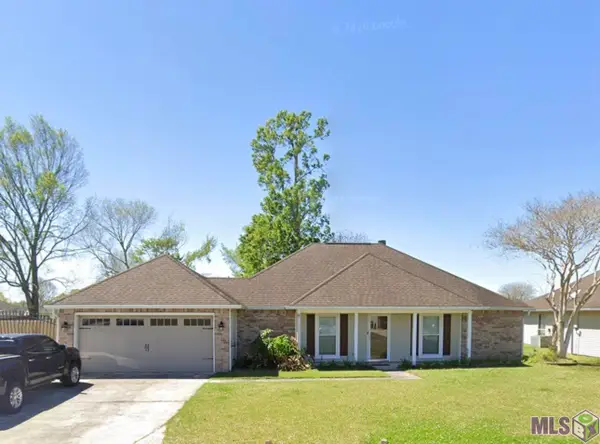 17051 Fox Ridge Dr, Prairieville, LA 70769
