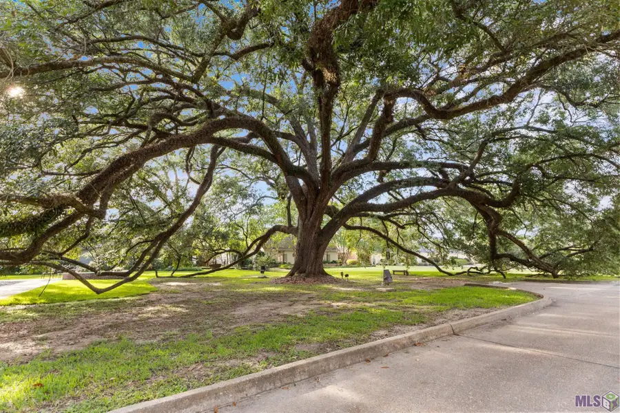 9007 Highland Rd #18, Baton Rouge, LA 70810 - #3