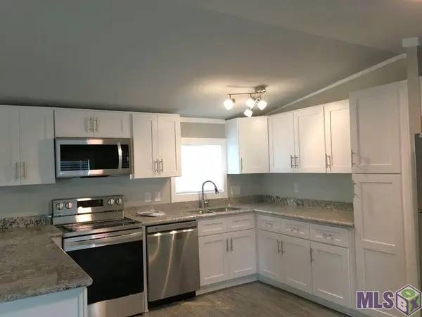25693 Gill Rd, Denham Springs, LA 70726