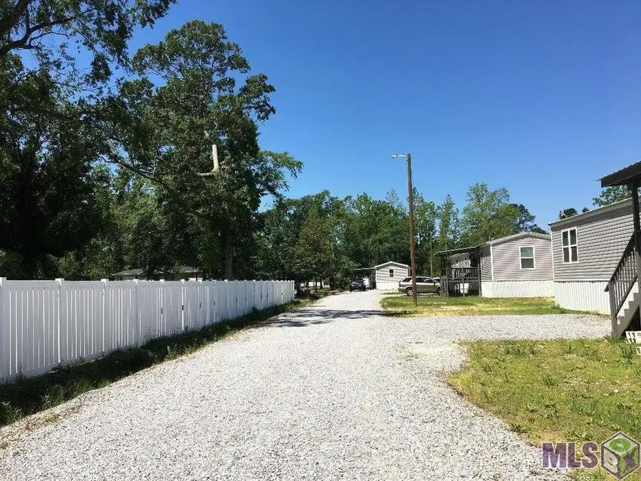 25693 Gill Rd, Denham Springs, LA 70726 - #2