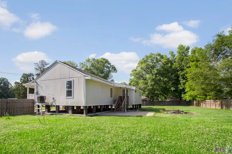 30570 Walker North Rd, Walker, LA 70785 - #2