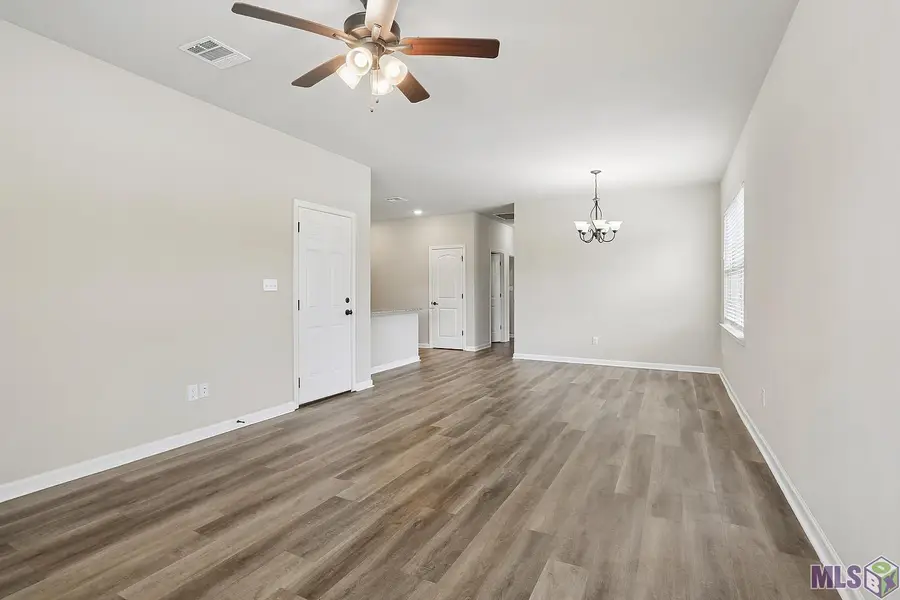 3052 S Roth Ave, Gonzales, LA 70737 - #3