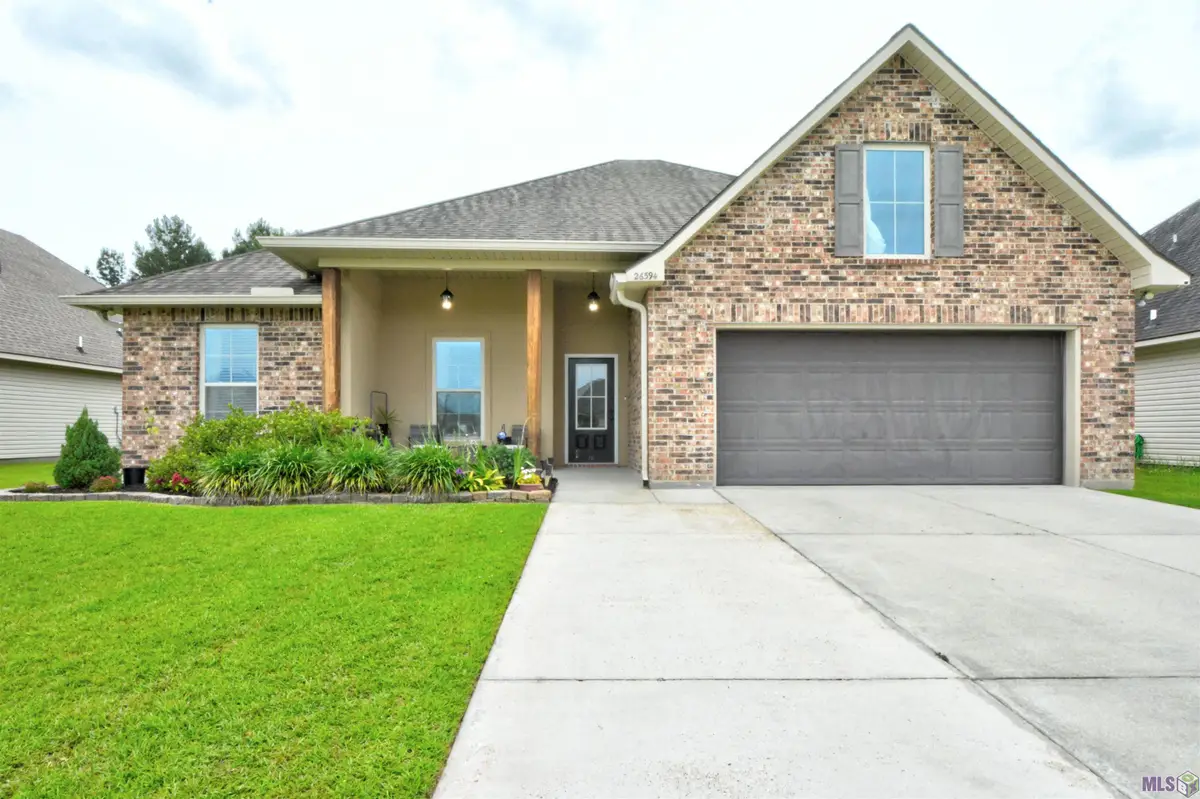 26594 Old Barnwood Dr, Denham Springs, LA 70726 - #1