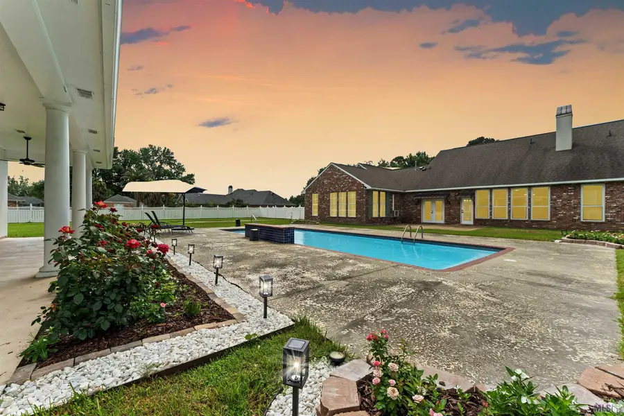 37258 Perkins Rd, Prairieville, LA 70769 - #2