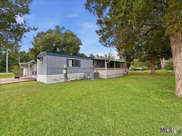 11201 Juniper St, Denham Springs, LA 70726