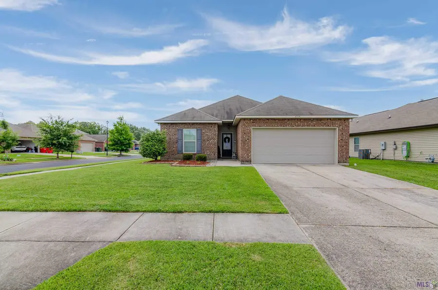 42541 Pebblestone Ave, Prairieville, LA 70769 - #2