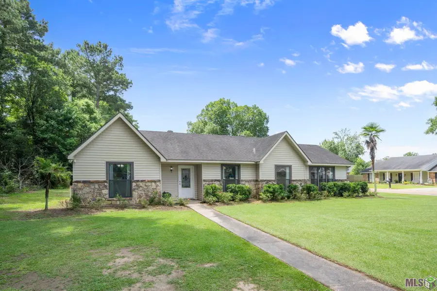 120 Lakewood Ave, Denham Springs, LA 70726 - #2