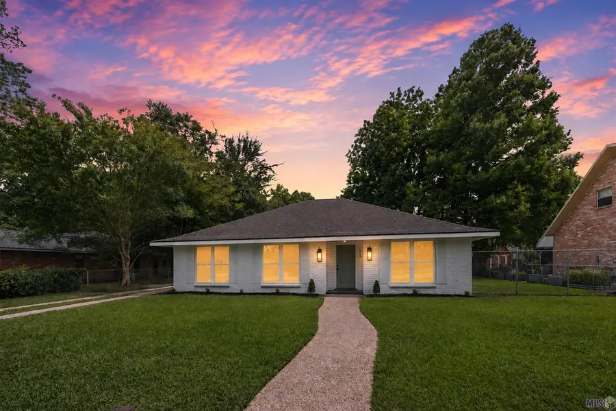 1019 E Palmview St, Gonzales, LA 70737 - #2