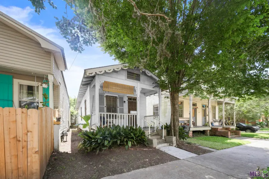 655 Napoleon St, Baton Rouge, LA 70802 - #2