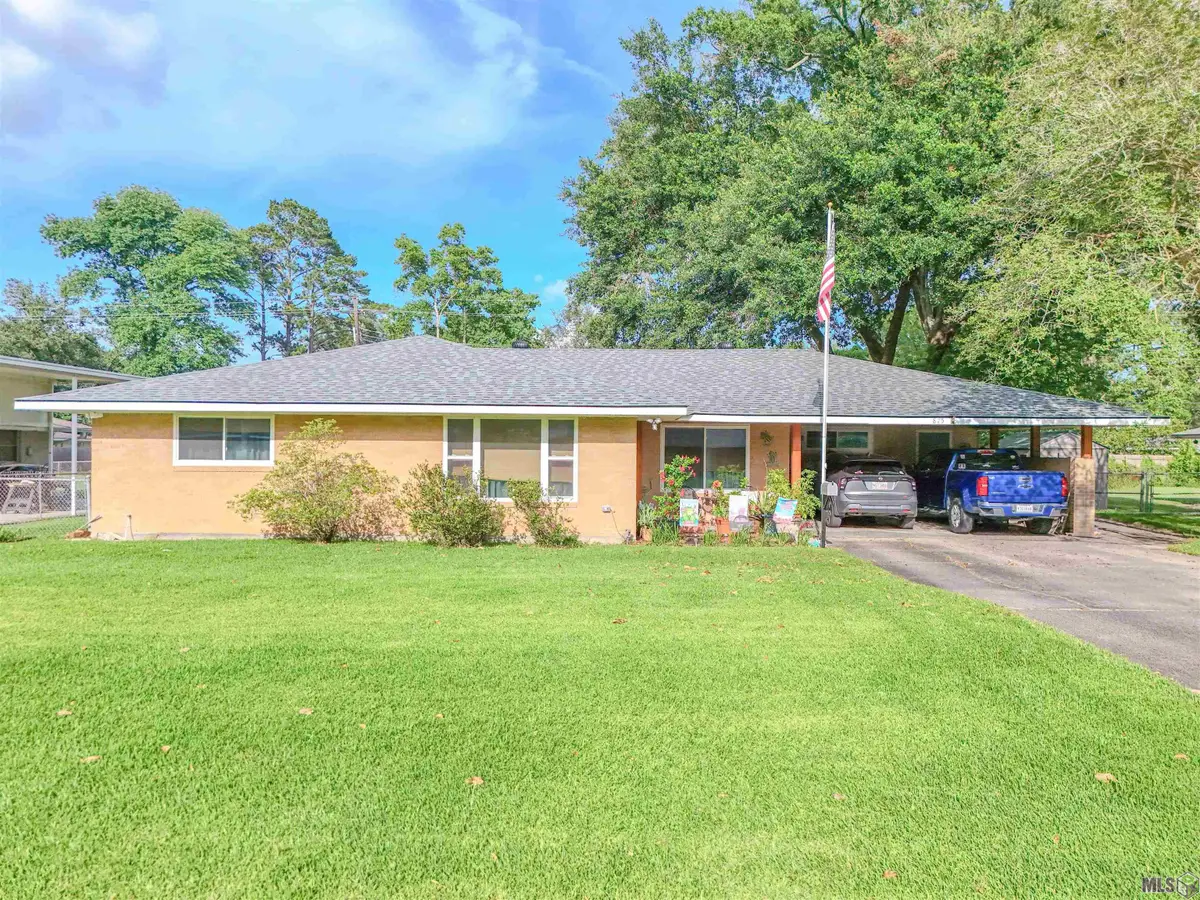 875 Woodhaven St, Baton Rouge, LA 70815 - #1
