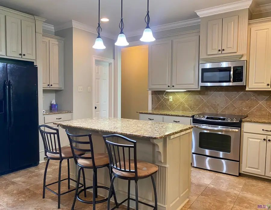 477 Lakeshore Dr, Oscar, LA 70762 - #3