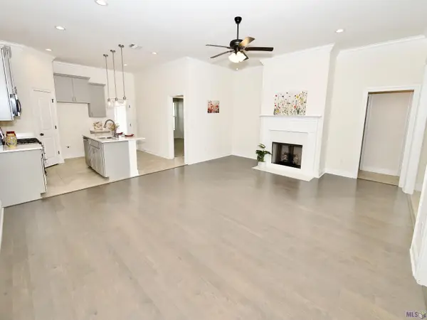 17065 White Ibis Ave, Prairieville, LA 70769