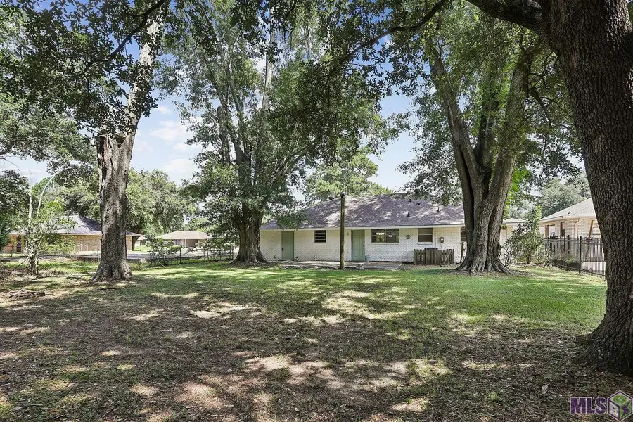 7242 Perimeter Dr, Baton Rouge, LA 70812 - #2
