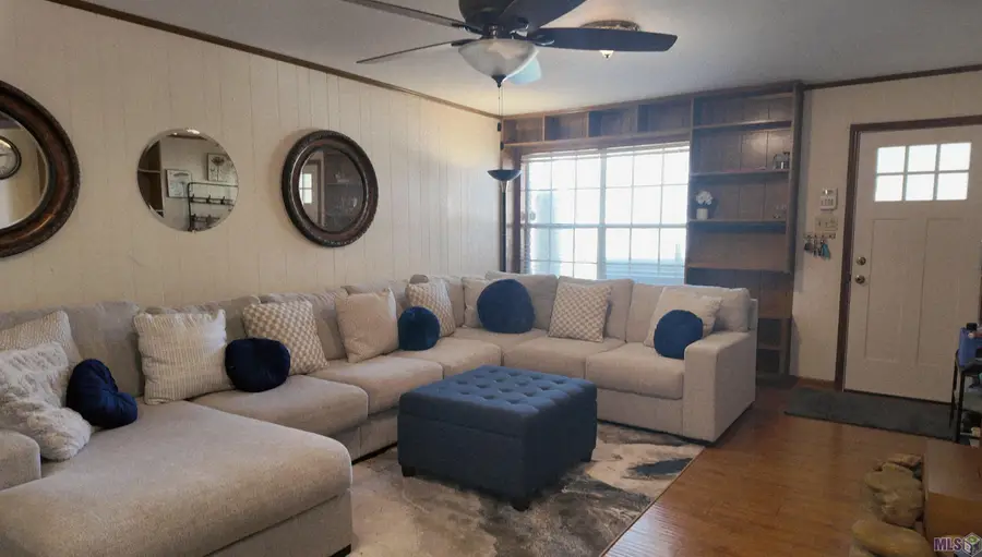 381 Shadydale Dr, Baton Rouge, LA 70815 - #2
