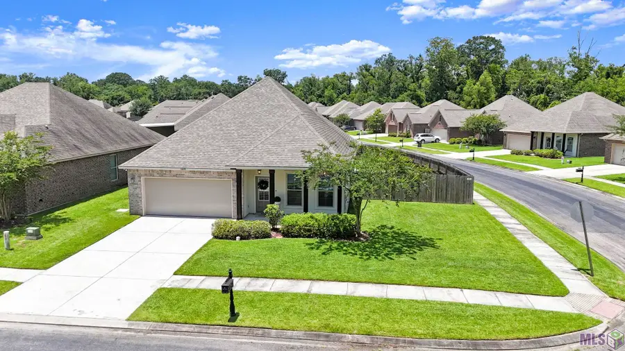 12175 Grand Wood Ave, Gonzales, LA 70737 - #2