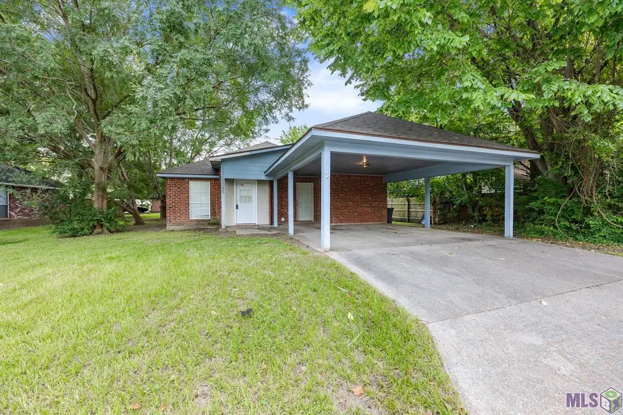 1385 Harwich Dr, Baton Rouge, LA 70820 - #2