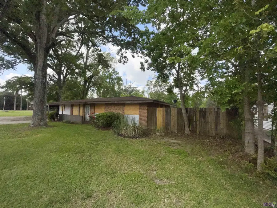 1735 N Sherwood Forest Blvd, Baton Rouge, LA 70815 - #2