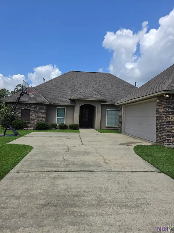 33941 Kingfisher St, Denham Springs, LA 70606