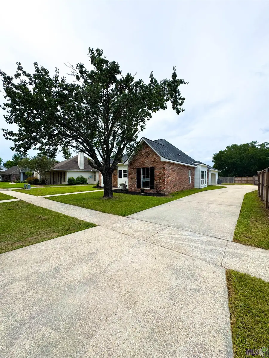 10467 Springcrest Dr, Baton Rouge, LA 70810 - #3