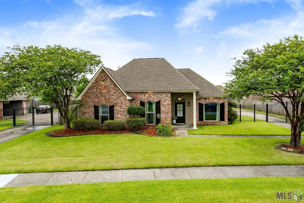 4036 Monte Vista Dr, Addis, LA 70710 - #1