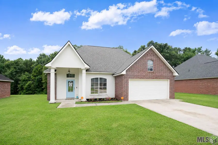23883 Springhill Dr, Denham Springs, LA 70726 - #3