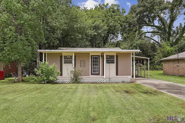 13467 Bayou Oak St, Gonzales, LA 70737