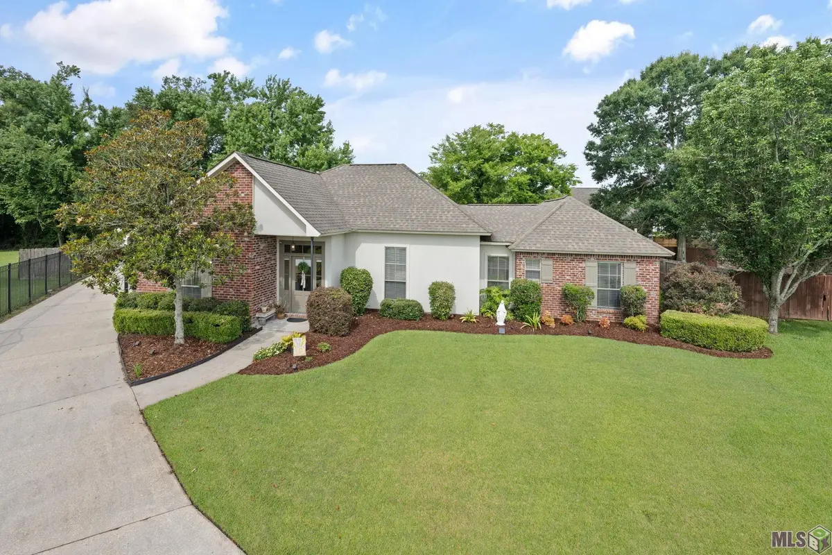 13045 Oak Knoll Dr, Geismar, LA 70734 - #1