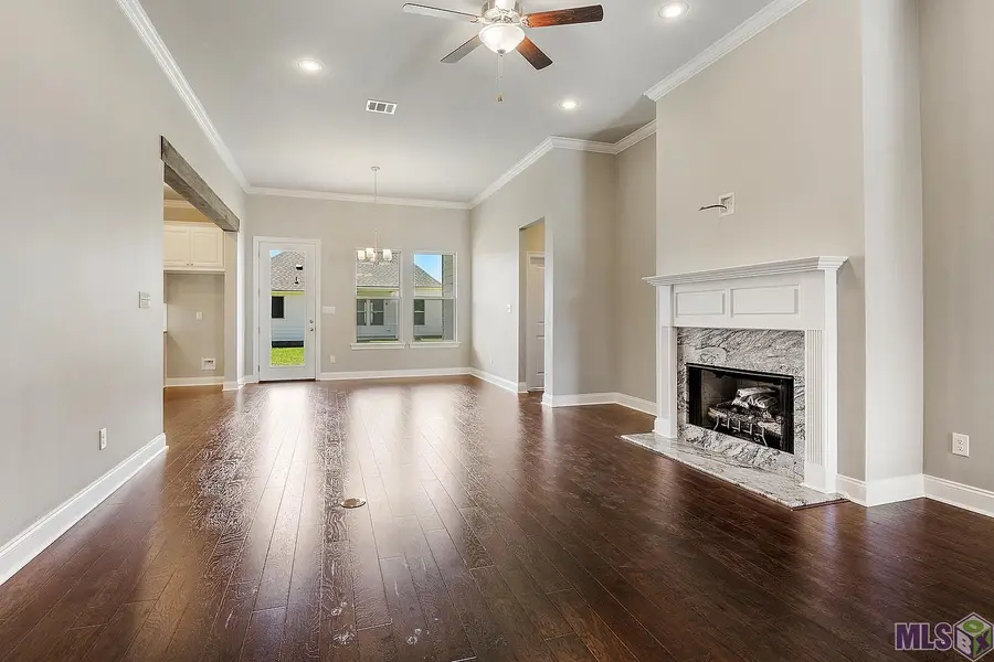 15238 Hazelwood Ct, Prairieville, LA 70769 - #2