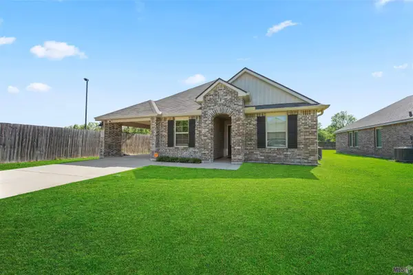 30814 Ava Ln, Walker, LA 70785