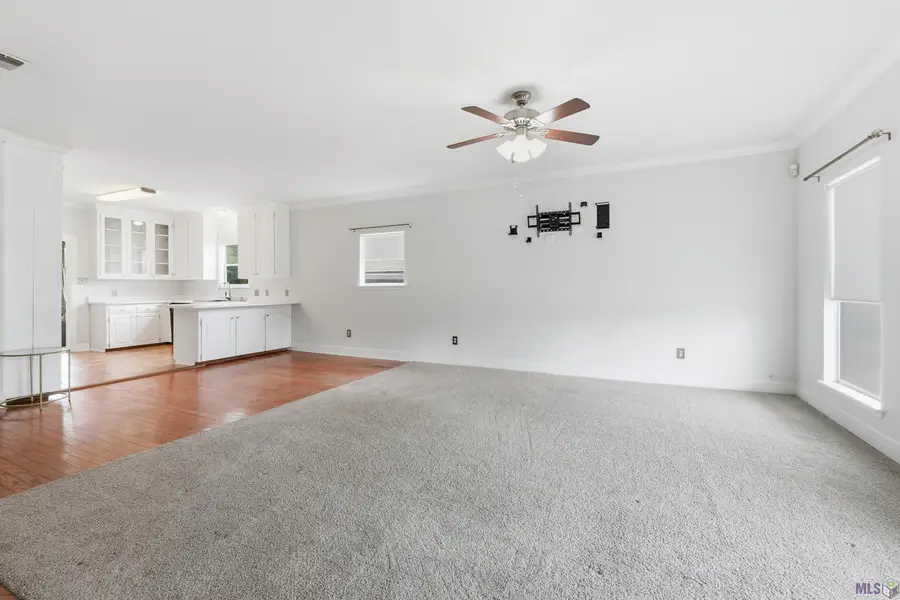 1305 E Tiffani St, Gonzales, LA 70737 - #3