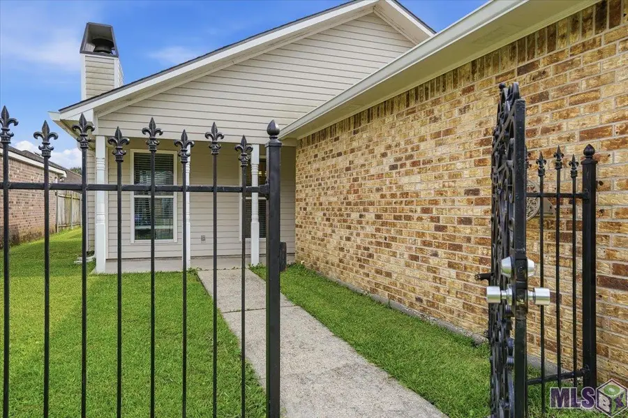 2054 Pecan Ridge Ave, Baton Rouge, LA 70816 - #3