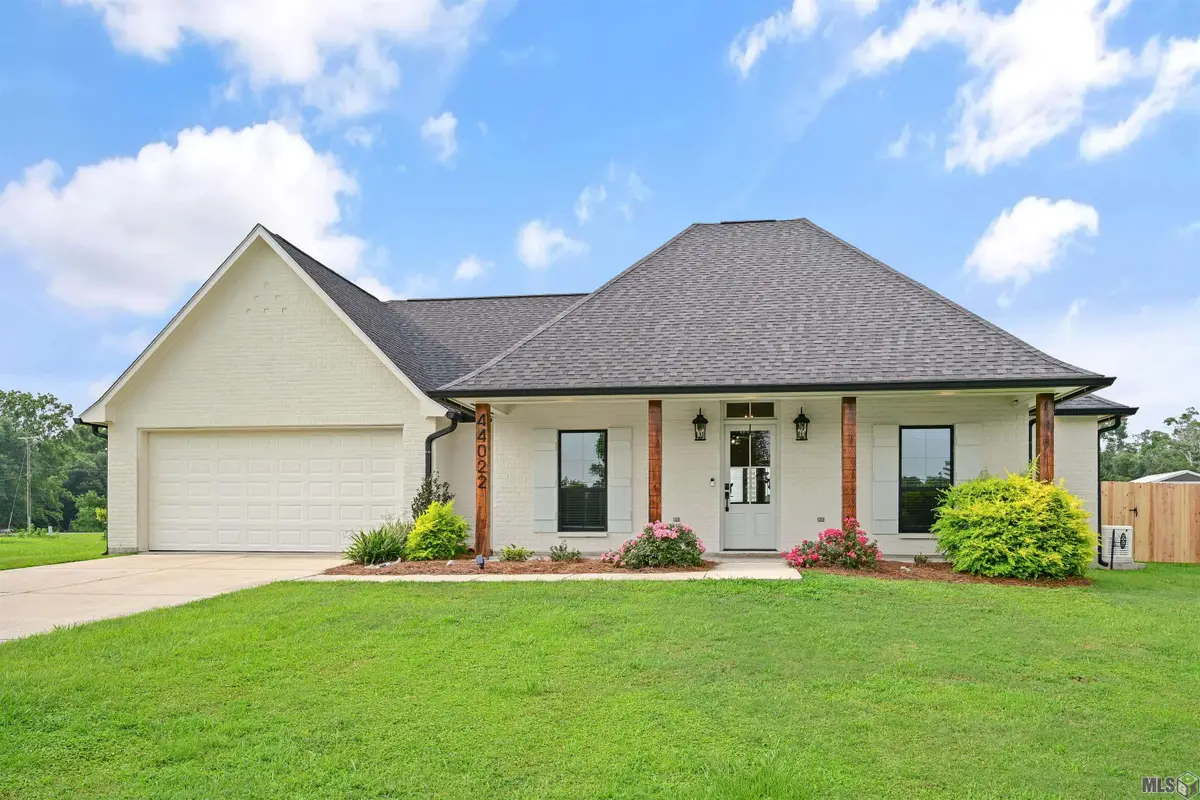 44022 Bayou Blvd, Saint Amant, LA 70774 - #1
