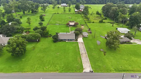 23231 Sunnyside Ln, Zachary, LA 70791