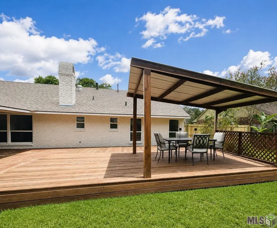 6031 Ridgemore Dr, Baton Rouge, LA 70817 - #2