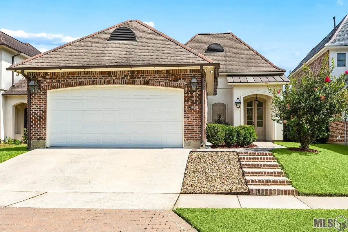 18203 Vis-a-vis Ave, Baton Rouge, LA 70817 - #1