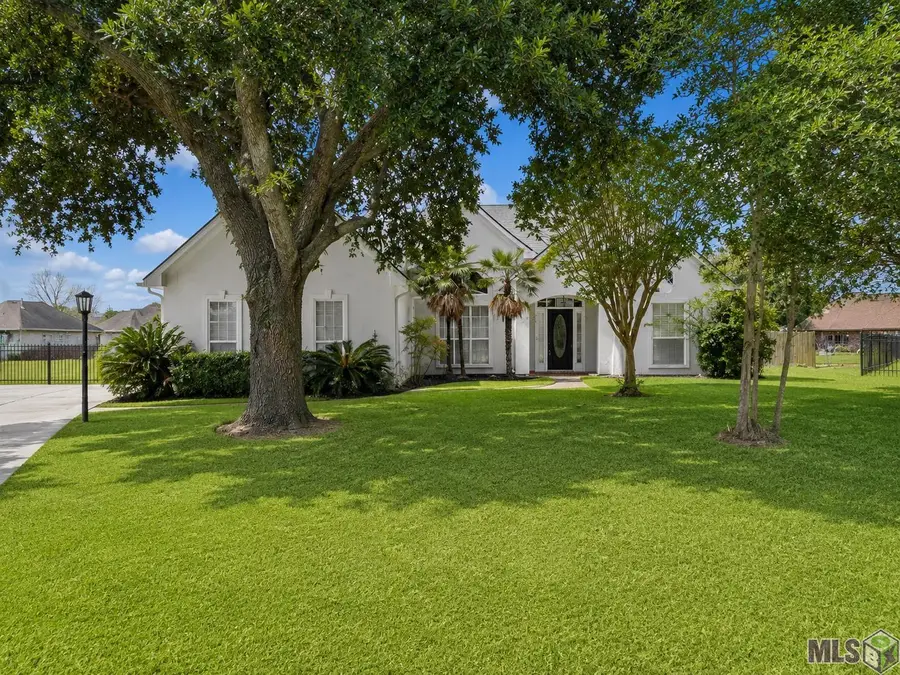 15160 S Oakleigh Ln, Prairieville, LA 70769 - #3
